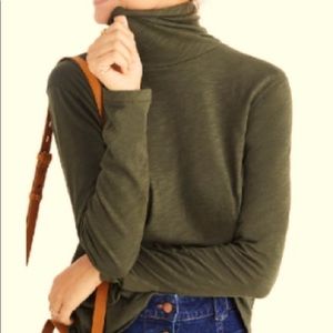Madewell turtleneck forest green